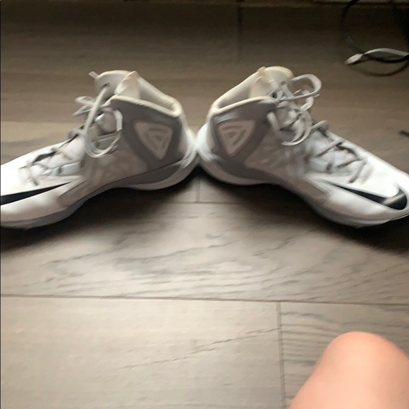 Nike Prime Hype Men’s shoe - Picture 2 of 4